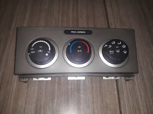 2007 Nissan Sentra climate controls - Picture 1 of 2