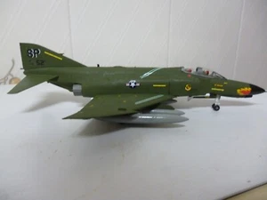 MAQUETA CONSTRUIDA Y PINTADA A ESCALA 1/72 DEL AVION F-4E PHANTOM II - Imagen 1 de 14