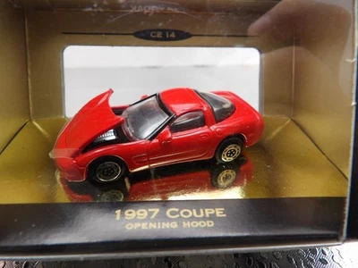 Chevy Corvette 1997 cupé 1998 Galoob Toys micro máquinas 1:87 Foto 1 de 3