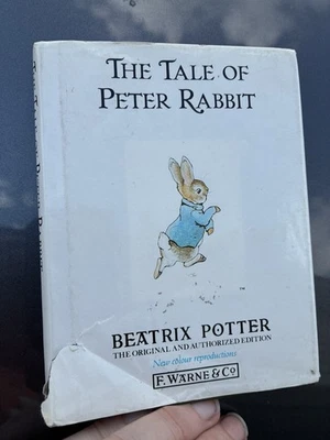 The Tale of Peter Rabbit by Beatrix Potter – Hardcover Classic, Ex-Library Foto 1 de 4