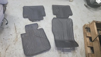 2012-2018 BMW 320i Full Set of OEM Black Rubber Floor Mats, Front & Rear  Foto 1 de 4