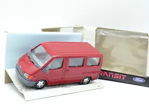 Schabak 1/35 - Ford Transit Minibus Rosso - Foto 1 di 1
