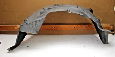 10-16 Land Rover LR4 Front Right Side Wheelarch Liner Splash Shield OEM - Image 1 of 4