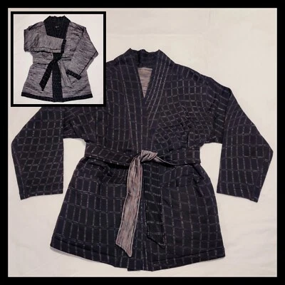 NWT Nike Yoga Therma-Fit Luxe Wrap Top/Cardigan REVERSIBLE DX6375-010 Black 1X - Image 1 of 4