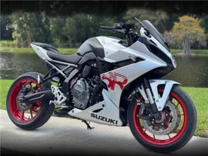 2024 Suzuki GSX-8R - Picture 1 of 19