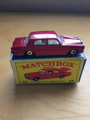 MATCHBOX NO.24 C VINTAGE ROLLS ROYCE SILVER SHADOW IN BOX - Image 1 of 4