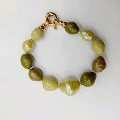 Cultured Freshwater Pearl  Bracelet Green Baroque Gold Tone Clasp 8" - Image 1 of 4