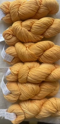Lote de 6 Artyarns Supermerino 208y/100g 100% Lana Merino Naranja Pálido #202 Foto 1 de 3