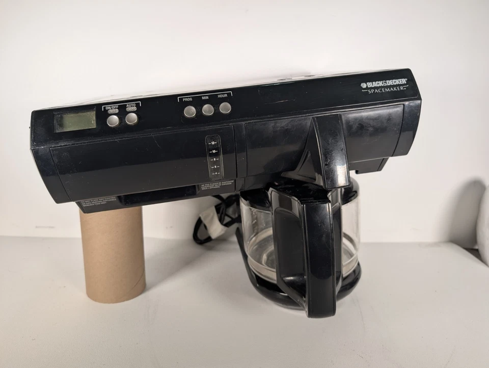 Black & Decker Espaciadora Bajo Gabinete 12 Tazas Cafetera SDC740B - Con Jarra Foto 1 de 4