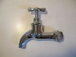 Antiker Wasserkran - Bild 1 von 2