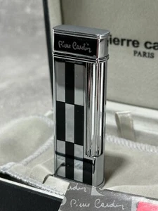 vintage small gas lighter in original box. - Picture 1 of 11