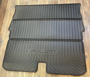 2019 - 2022 HONDA PILOT REAR TRUNK CARGO FOLDING TRAY COVER RUBBER MAT OEM - Picture 1 of 9