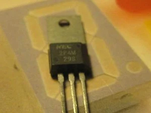1pcs. 2P4M 29S 2A Plastic Molded Thyristor TO-202AA NEC - Imagen 1 de 1