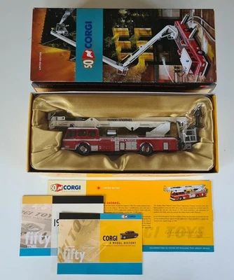 Corgi Classics 1/50 AN13009 Dennis F125 Simon Snorkel Bedfordshire Fire Service - Image 1 of 4