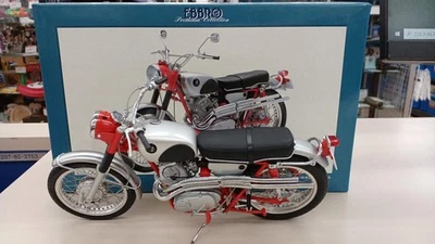 EBBRO Honda CL72 1962 1/10 Scale Motorcycle Model 10011 Japan Vintage - Image 1 of 4