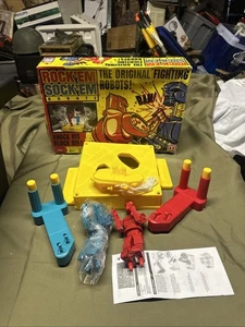 Rock Em Sock Em Robots The Original Fighting Robots Mattel Juego NUEVO Caja Abierta - Imagen 1 de 1