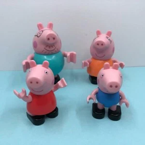 Peppa Pig Family George Megabloks Plastic Building Bricks Poseable Toy Figures - Picture 1 of 5