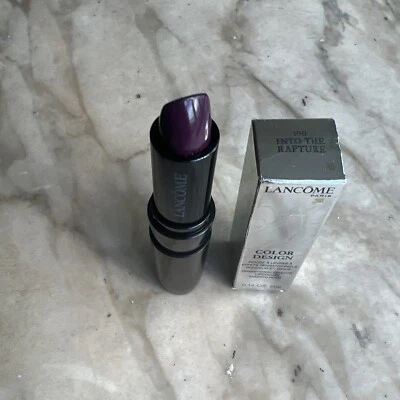 LANCOME COLOR DESIGN EFECTO SENSACIONAL COLOR DE LABIOS 390 EN EL RAPTO Foto 1 de 3