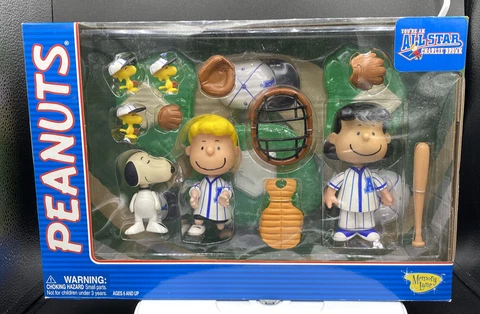 Peanuts You're An All Star Charlie Brown Play Set by Memory Lane New in Box NR Cover