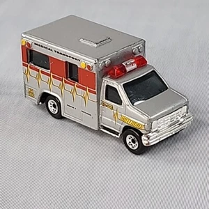 RARE HTF 1995 Matchbox Ambulance 1:80 EMT Silver Toy Vehicle Vintage - Picture 1 of 7