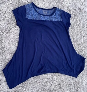 Btween Girl's Size 8 Navy Short Sleeve Hi/Lo Shirt w/ Lace Detail - Picture 1 of 3