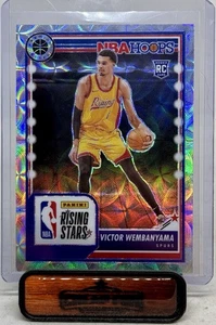 VICTOR WEMBANYAMA RC 2023-24 NBA HOOPS PREMIUM STOCK PREMIUM SCOPE PRIZM 282 - Bild 1 von 3