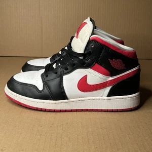 Air Jordan 1 Mid White Very Berry Pink (GS) - 7Y 554725-016 - Bild 1 von 9