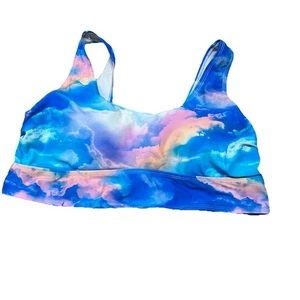 Traje de baño inalámbrico cuello redondo tórrido bikini top nubes cielo multicolor para mujer 1X” - Imagen 1 de 7