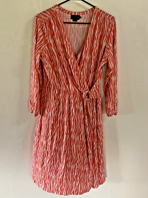 Vestido Pendleton Breezeway Salmonberry Marfil Estampado de Cebra Imitación Envolvente Mujer Grande Foto 1 de 4