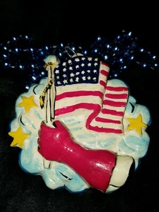 Captain America 2003 Krewe of Bacchus Float Theme Bead Fantasy World Mardi Gras - Picture 1 of 2