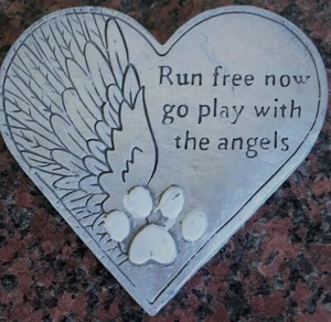 Heart Shaped Latex Mould To Make Pet Memorial Plaque, Cat or Dog Ornament, Hobby - Picture 1 of 1