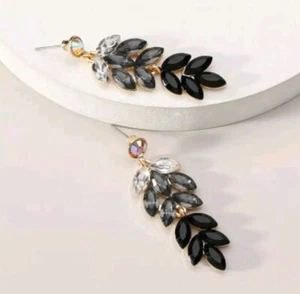 Schwarze Ohrringe Strass Modeschmuck NEU Kostenloser Versand - Bild 1 von 1
