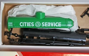 Red Caboose Tank Car, Cities Service, 10,000 Gallon Type 103W, HO Scale NOS - Picture 1 of 3