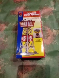 Life-Like Trains #8208 HO Scale Operating "Lighted Yard Tower" - Brand New - Picture 1 of 6