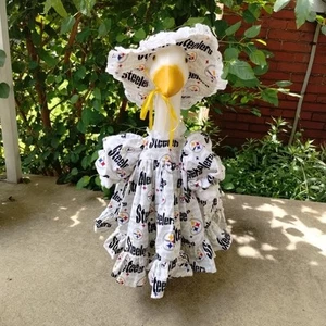 Veranda Gans Outfit Pittsburgh Steelers Kleid Puffärmel Hut für 23" - Bild 1 von 19