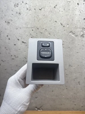 Toyota RAV4 2007 interruptor de espejo retrovisor eléctrico bisel bronceado OEM 58925-42010 Foto 1 de 4