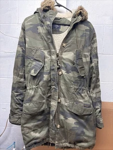 Abercrombie Fitch Womens M Camo Jacket Faux Fur Sherpa Lined Hooded Parka Coat - Picture 1 of 4