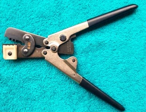 A-MP TYPE 825589-0 PROFI - Crimpzange; USA Pat. 315 - Bild 1 von 5