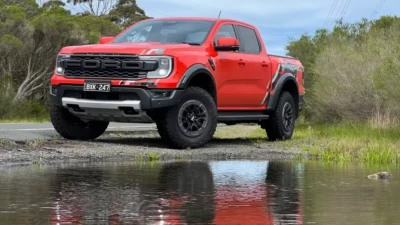 BEST RUBBER UTE TUB MAT Ford Ranger-Raptor Next-Gen "Moulded" 2022+ Dual Cab - image 1 of 4