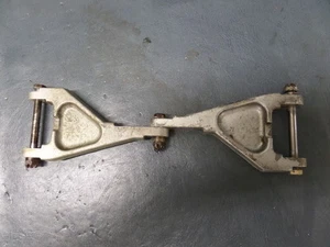 PIPER PA-23-250 AZTEC F AIRCRAFT NOSE LANDING GEAR SCISSOR LINK ASSY 31806 - Bild 1 von 1