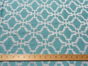 Türkis Leinen weiß bestickt Stoff geometrisch Kelim Home Decor Handwerk BTY - Bild 1 von 3