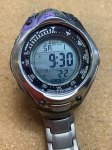 Casio PRG-701 Triple Sensor con Cinturino in Titanio - Imagen 1 de 9