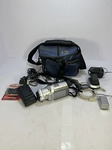 Panasonic Palmcorder PV-DV953D 2.5" Display 3MP MiniDV Camcorder HUGE Bundle - Picture 1 of 24