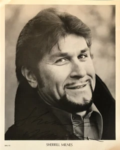 Sherrill Milnes 1935- US baritone Opera autograph signed 8"x10" photo - Picture 1 of 1