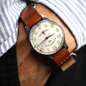 Ultra Rare Men's Watch "Aviator" Mechanical Soviet USSR 1950's Perfect Gift - Picture 1 of 6