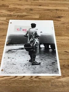 Vintage Aviation Man With Parachute 8” x 10” Picture Print QU3 - Picture 1 of 1