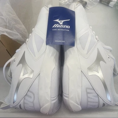 Mizuno Wave momentum 2 Volleyball shoes - Image 1 of 4
