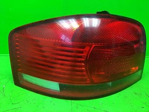 AUDI A3 Fanale posteriore sinistro (8P) 3 porte portellone 03-08 con portalampadina - Foto 1 di 2