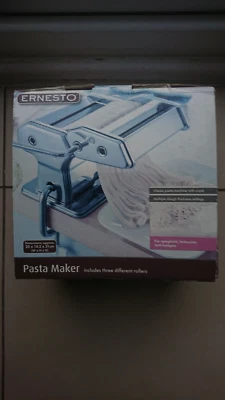 ERNESTO STAINLESS STEEL PASTA MAKER WITH 3 ROLLERS NEW IN BOX - Image 1 of 4