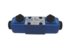 529761 DG4V32CMUA660 Eaton Vickers Magnetwegeventil solenoid directional valve - Bild 1 von 3